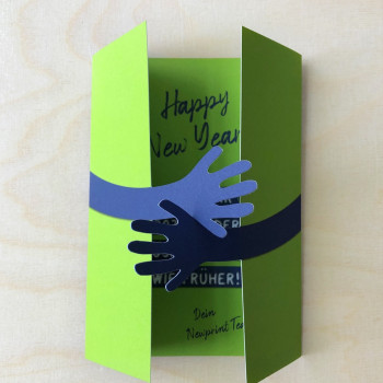 #huggingcard – Neujahrskarten mit Konturstanzung